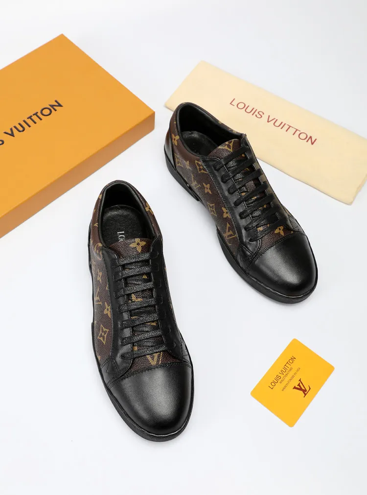 Factory price: 360💰LV official website popular series🔥🔥: 2 production, selected high-end imported cowhide, sheepskin lining sheepskin pads, paired with Louis Vuitton Monogram Ecli men's shoes 💰se canvas and pure black rubber soles, the ultimate simple design, the perfect interpretation of the latest inspiration for shoes, the integration of classics and fashion, high-end quality, worthy of your possession. The bottom car line will never be unglued🏆🏆🏆Welcome all sellers to sell in the picture above. We can send one piece on behalf of you. The code number is 38-44 (45 codes can be customized)